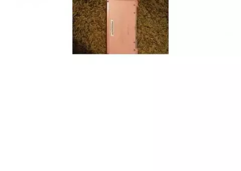 pink nintendo 3ds with charger